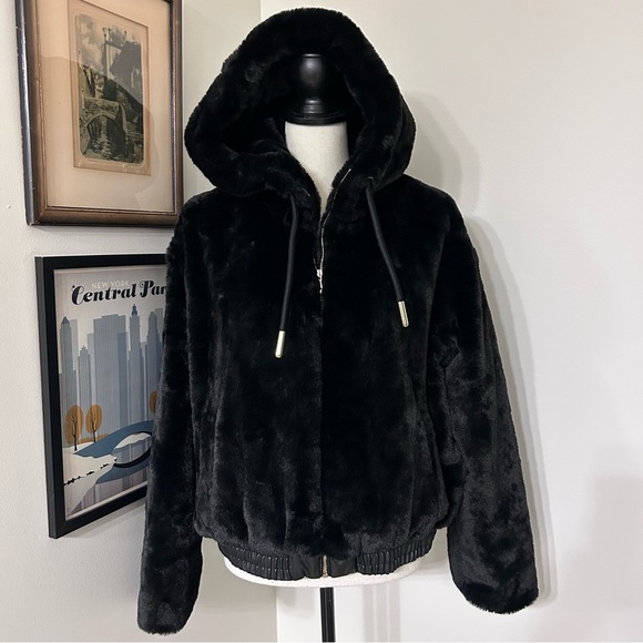 Zara Black Teddy Jacket with Plush Hood SZ M - Picture 1 of 5